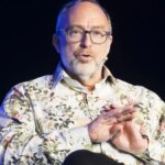 Jimmy Wales sem filtro: "Grokipedia é uma caricatura!"