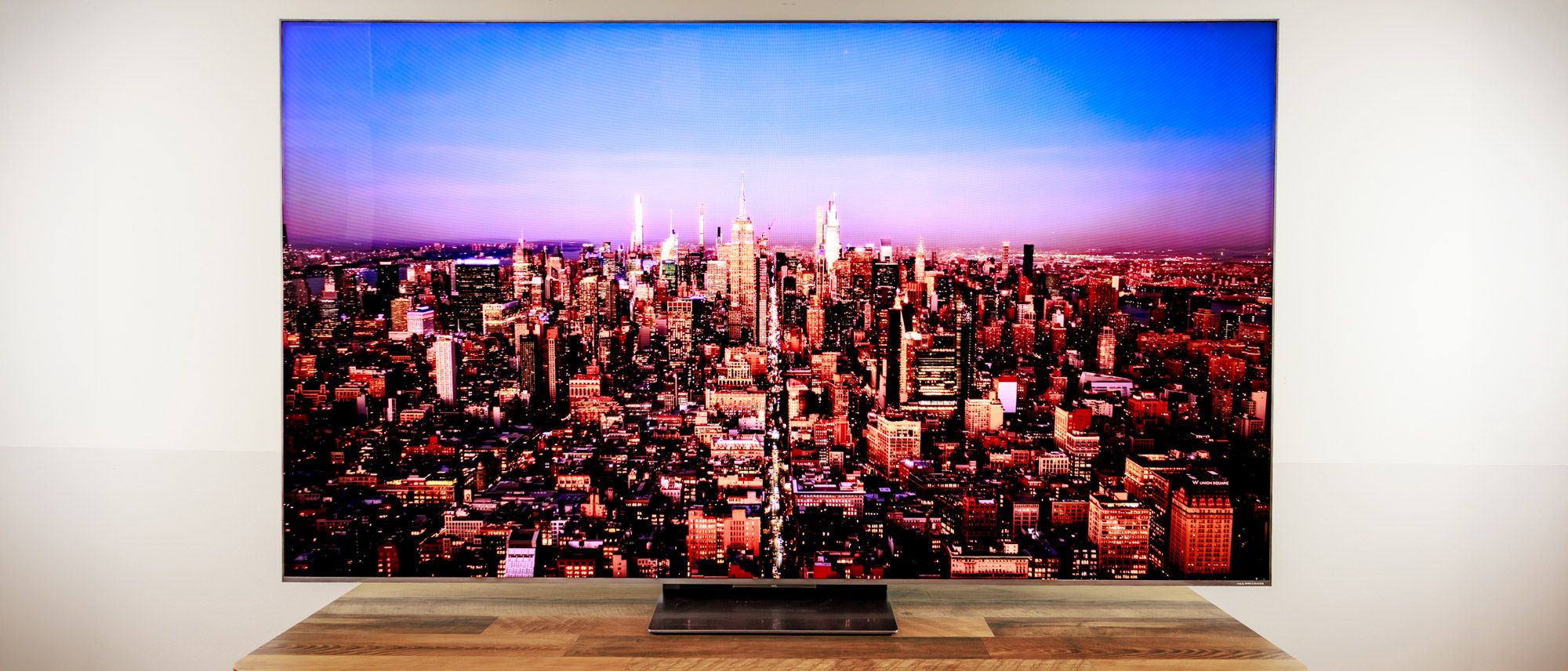 TCL QM8L: Mini LED leva cores e brilho ao limite?