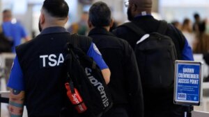 Trump propõe privatizar TSA? Entenda.