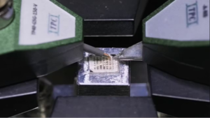 Tóquio: Chip Quântico 1000x Mais Veloz e Quase Sem Energia?