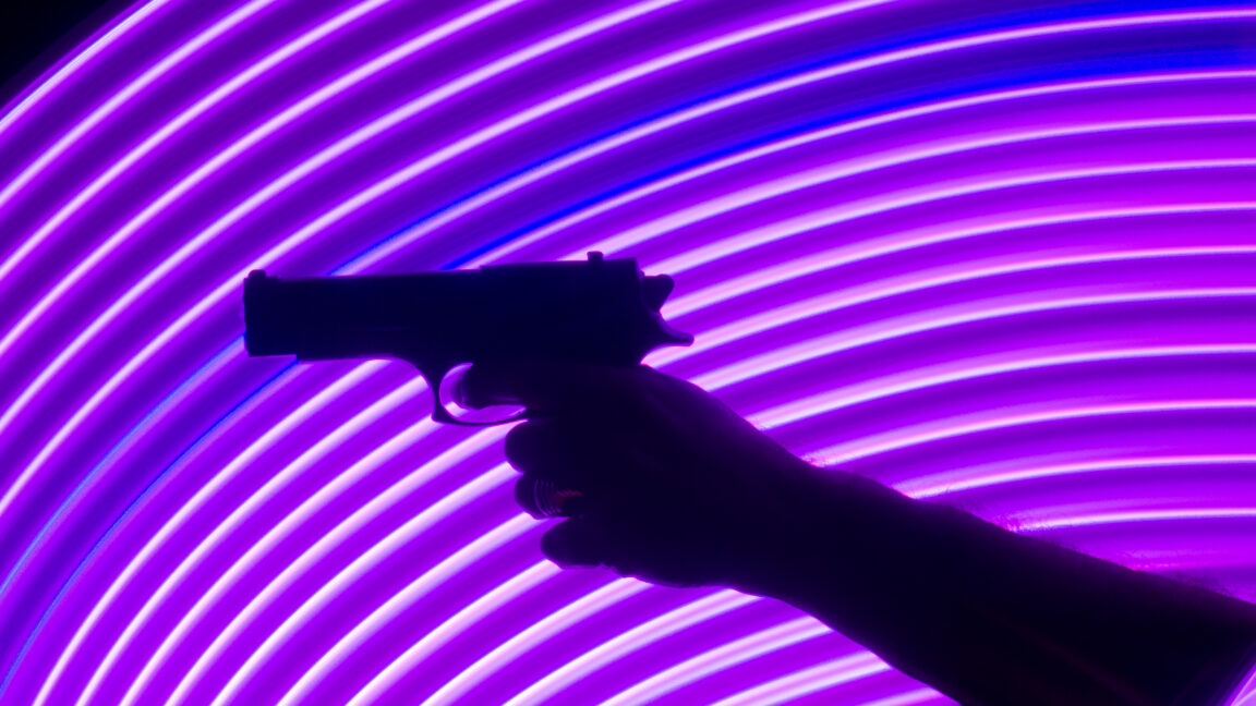 Sobrevivente de tiroteio processa IA falha em detectar arma