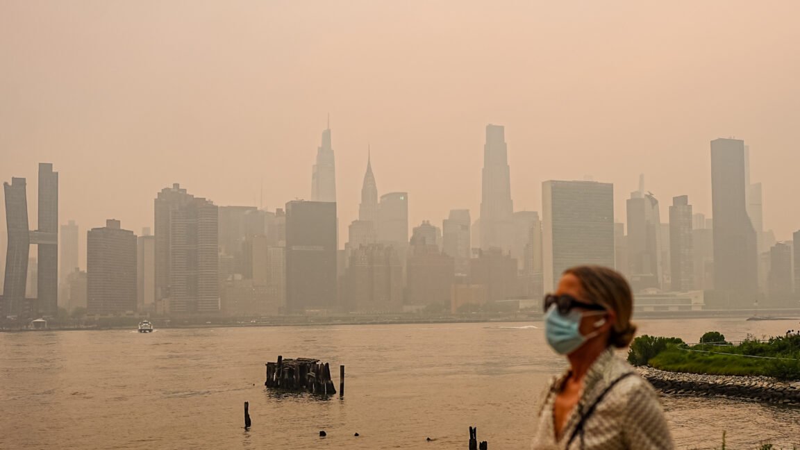 Fumaça de incêndio: Pior para bebês que poluição urbana?