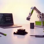 IA física: O novo cérebro de drones e robôs.