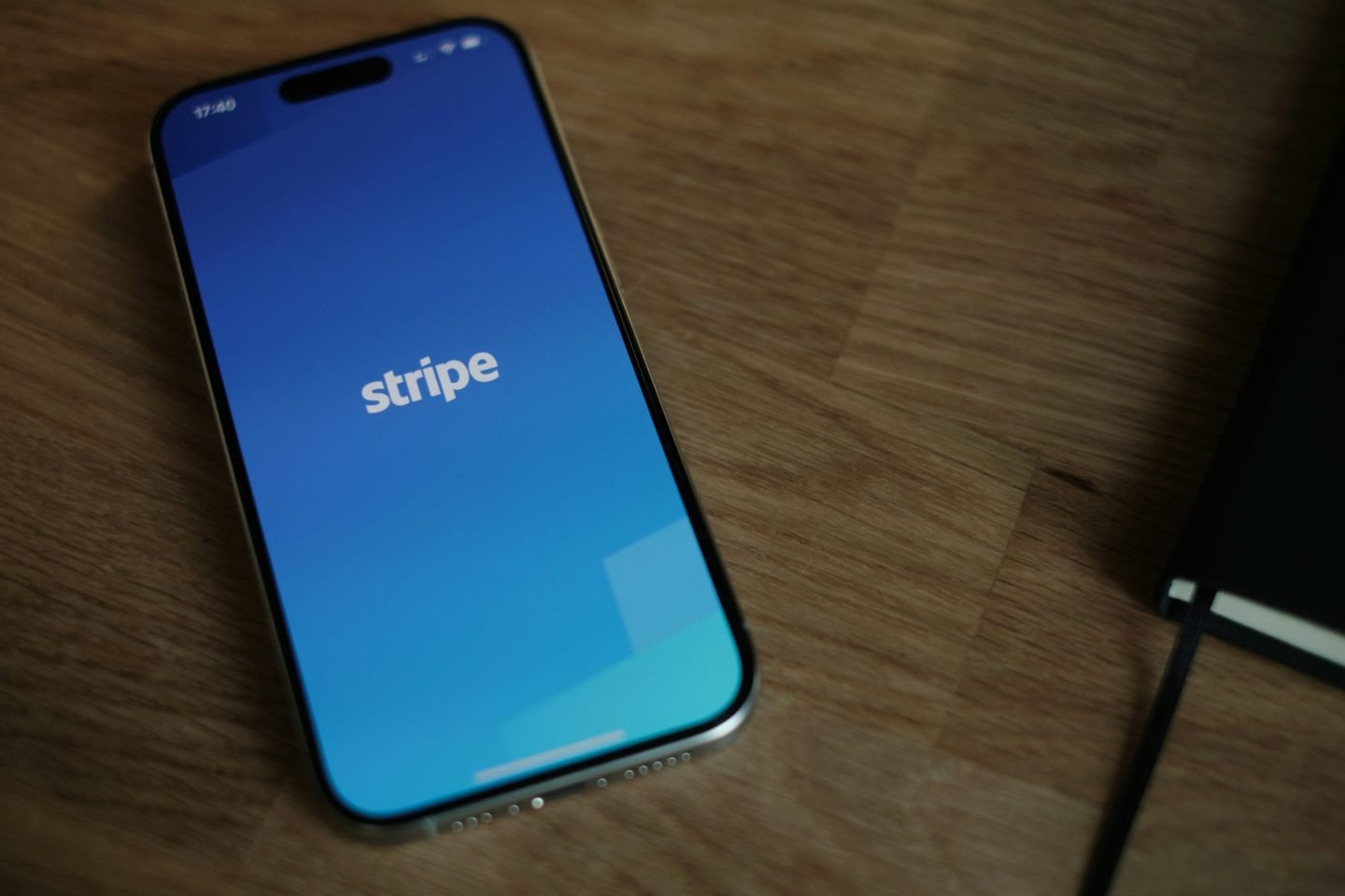 Stripe compra OpenRouter: A jogada estratégica na IA.