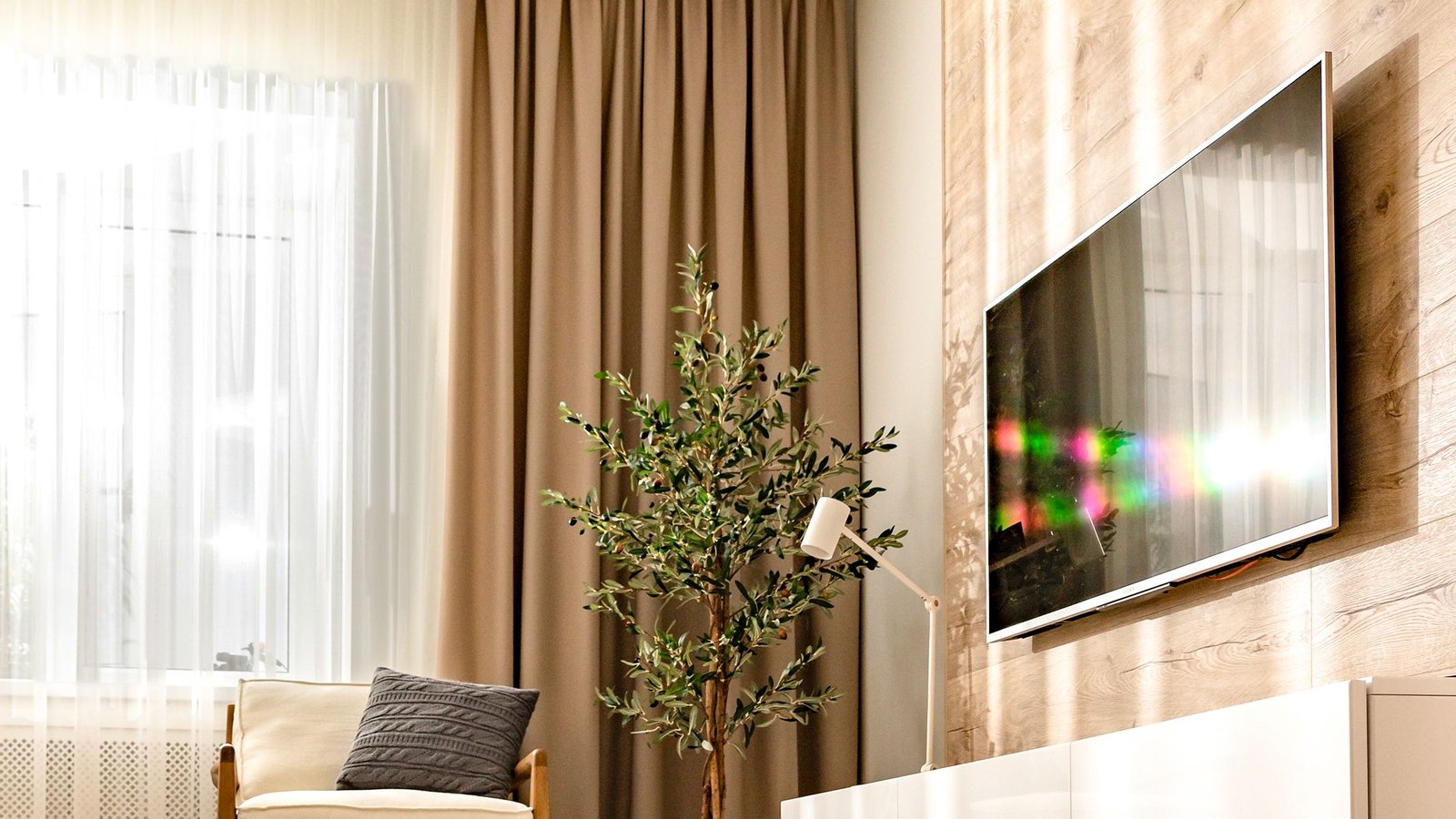 Sua sala está clara demais para uma OLED?