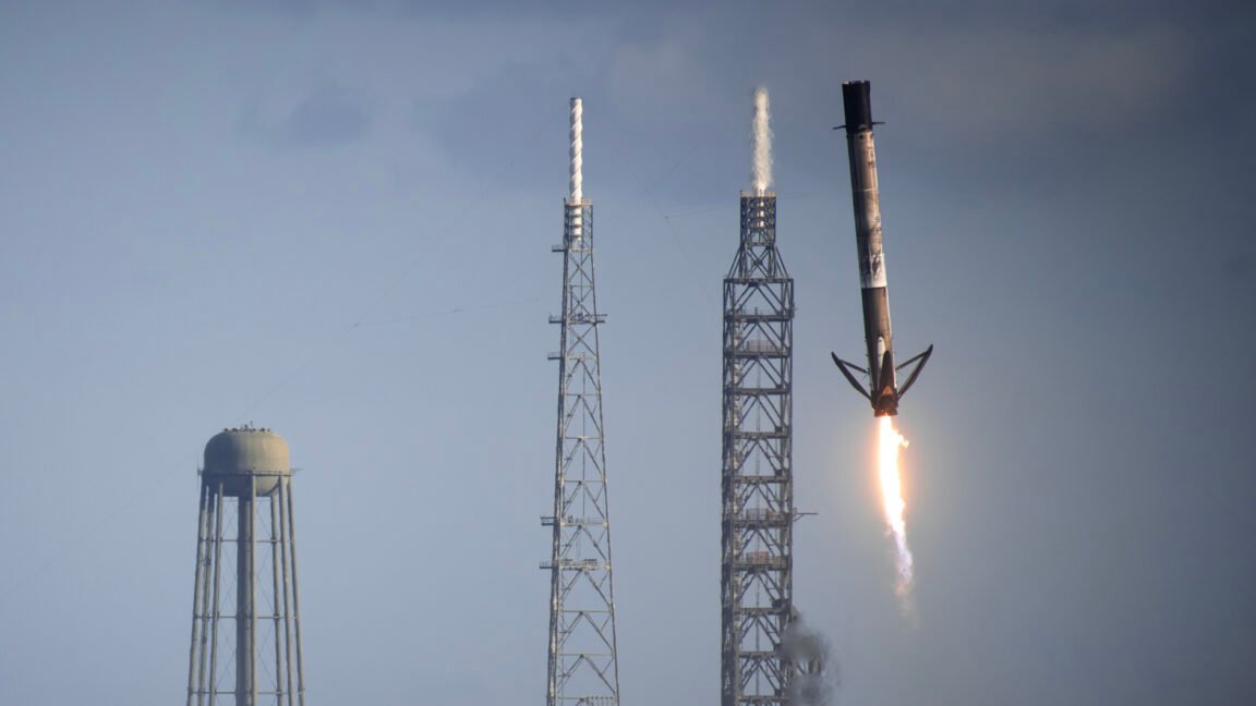 Trump quer novo 'aeroporto' espacial federal?
