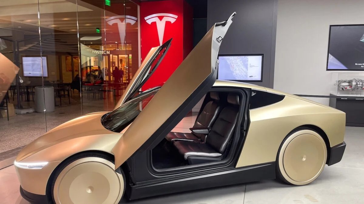 Bombeiros Podem Empurrar Cybercabs da Tesla, Virar Rodas na M Mão?