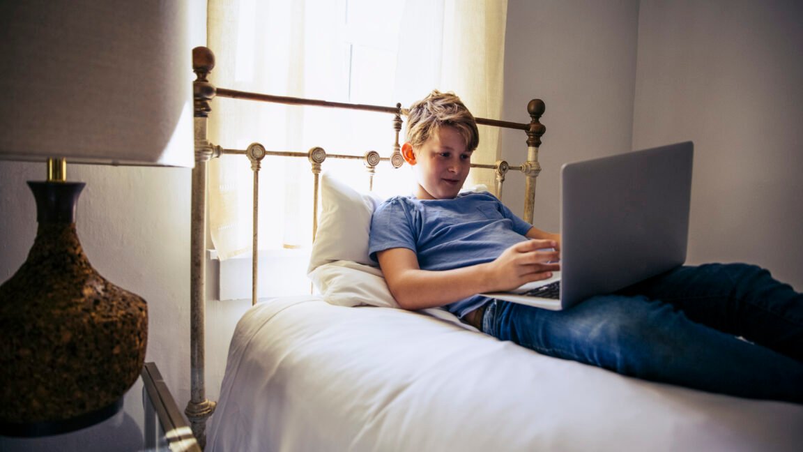 Pele 'tostada': o que o laptop fez a este menino.